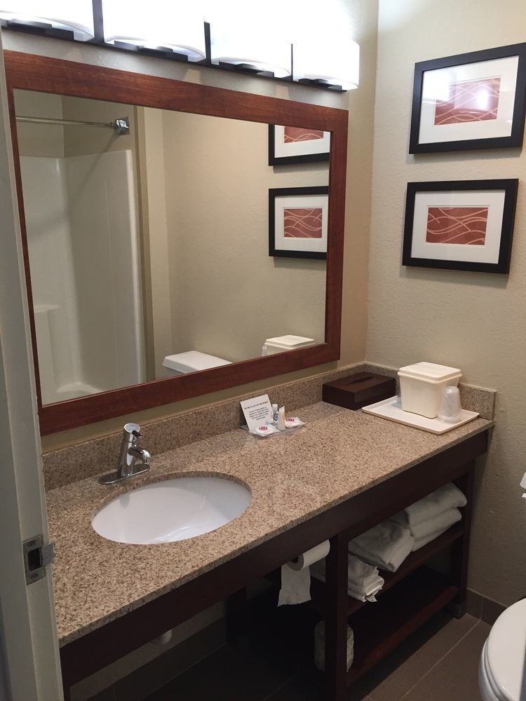 Comfort Near Six Flags
